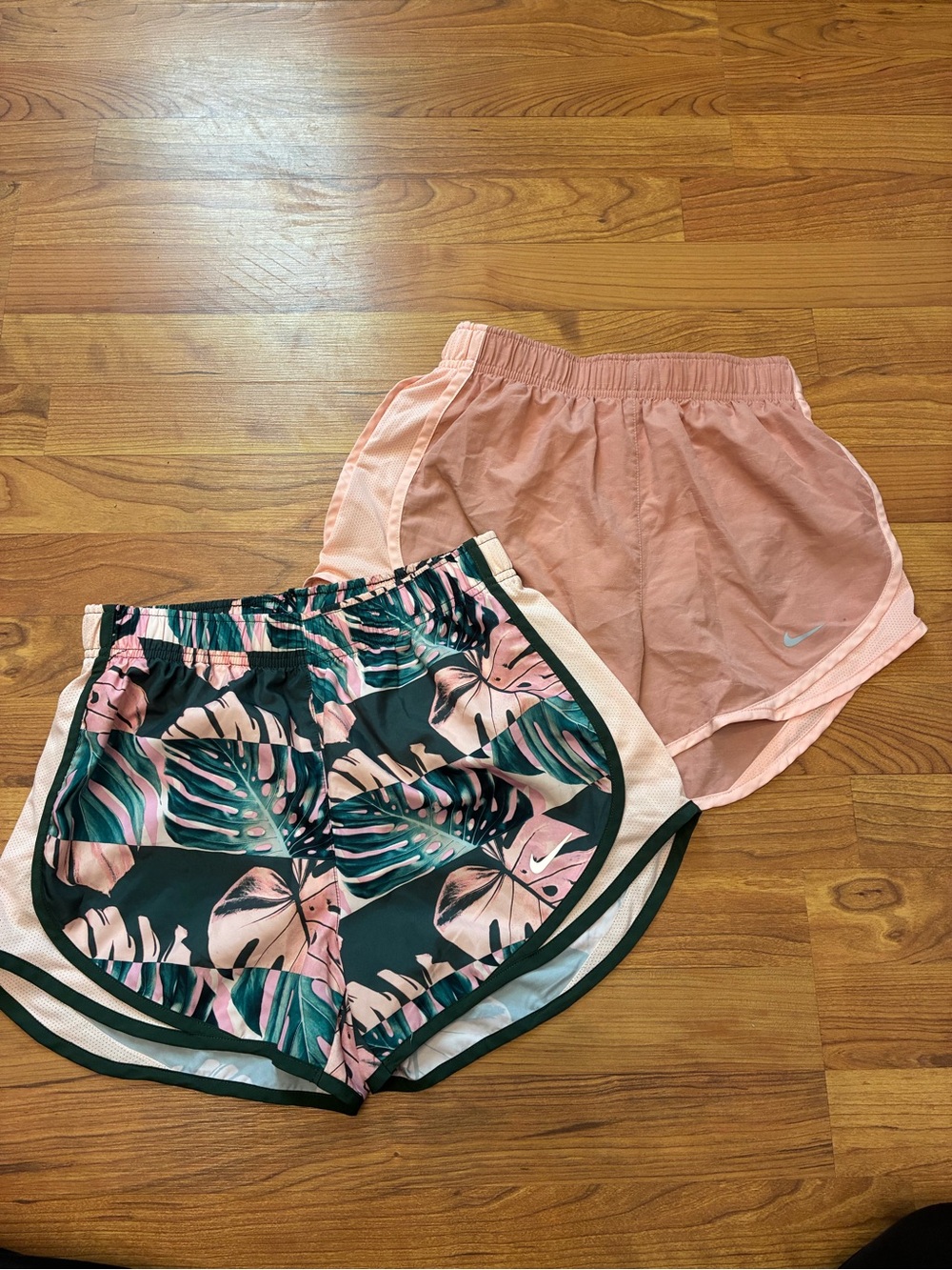 Nike Dri-FIT Running Shorts 2 Pack – Pink Tropical Activewear XS - Picture 2 of 8